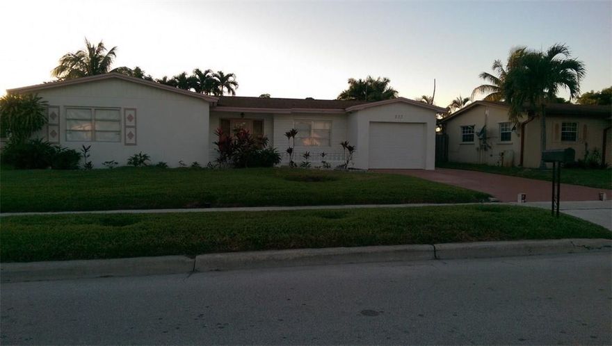 GREAT LOCATION!Very quiet all age neighborhood with NO HOA and very low traffic. One car garage with automatic door opener, large formal sunken living room, large family room, formal dining room, and 3 bedrooms (2 master bedrooms with walk-in closets). New paint inside and out. Large in-ground pool, well-kept landscaping with automatic sprinkler systems and fenced-in backyard. 2009 roof. Cabana door from bathroom to the pool/patio area. Fruit trees in the backyard.