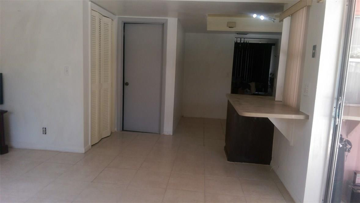 Oriole-Margate Sec 4 78-2 - Residential