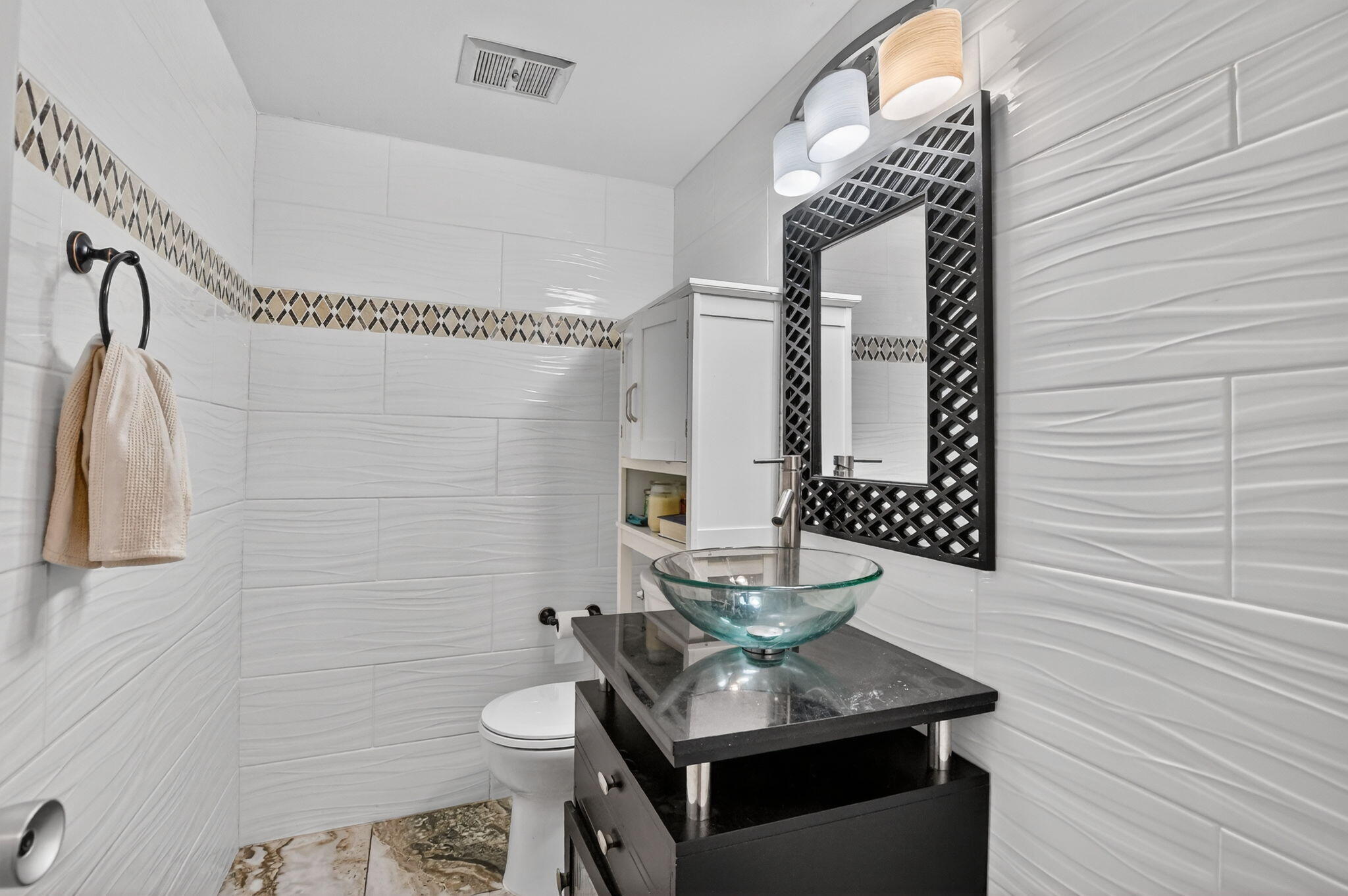 HILLSBORO COVE - Residential Lease