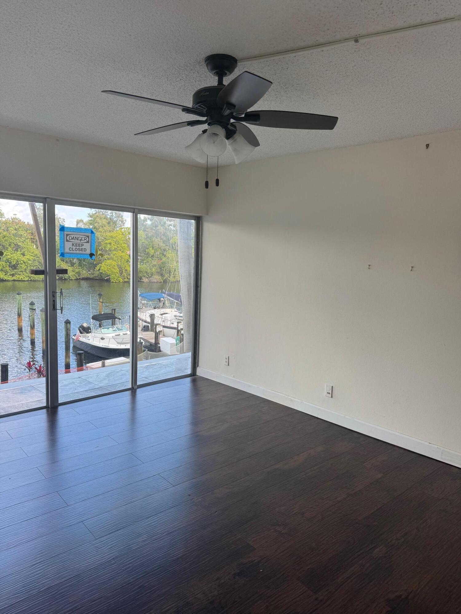 HILLSBORO COVE - Residential Lease