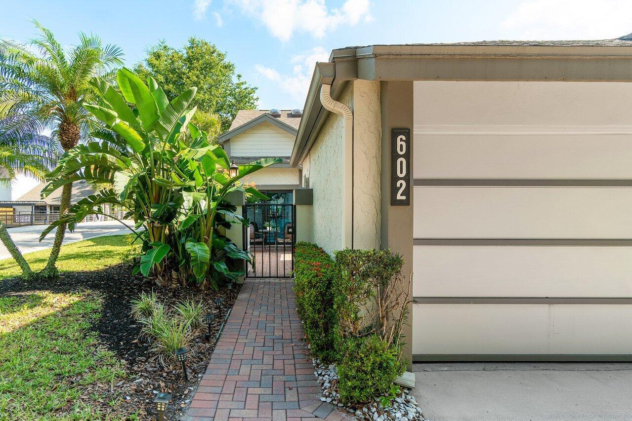 602 Landings Boulevard