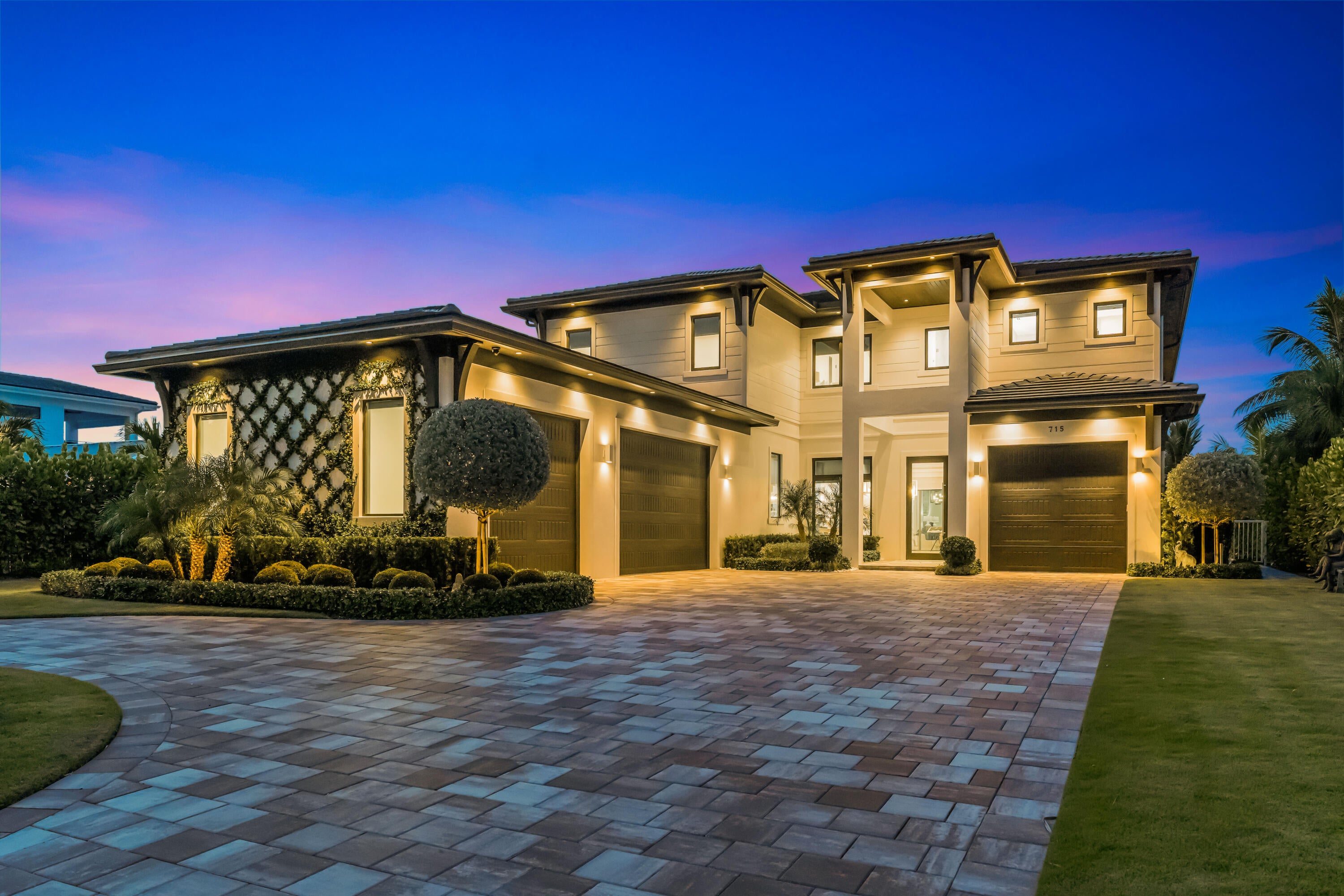 715 Ibis Way