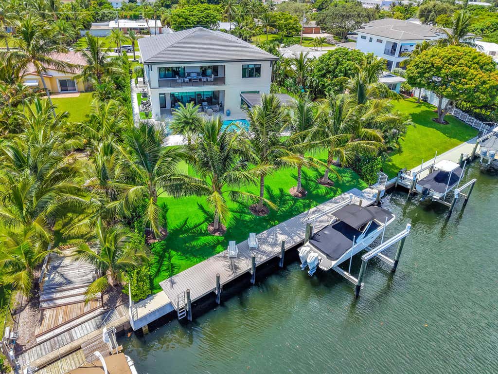Photo of 715 Ibis Way, North Palm Beach, FL 33408 (MLS # B26066758)
