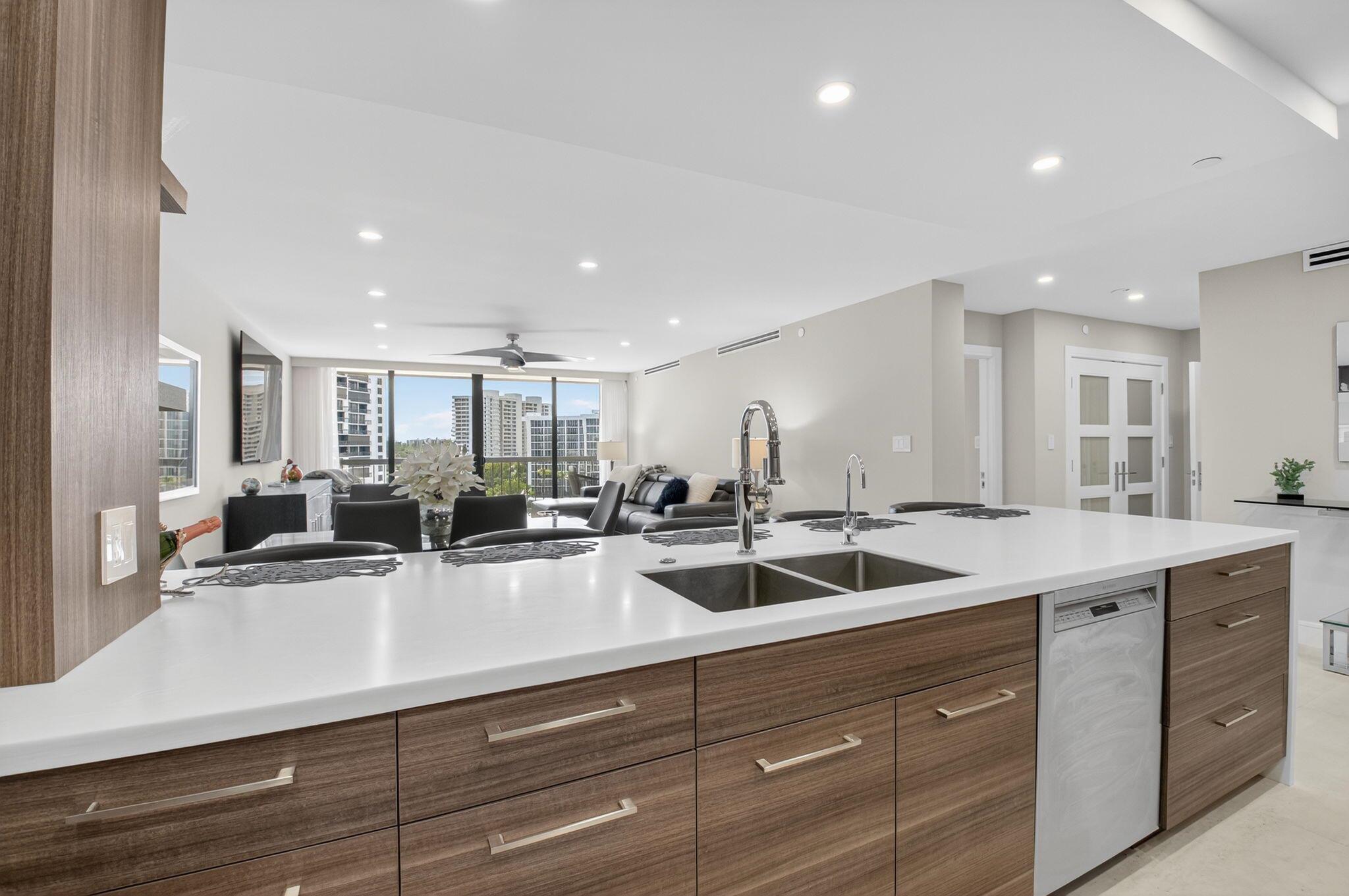BRAEMAR ISLE CONDO - Residential