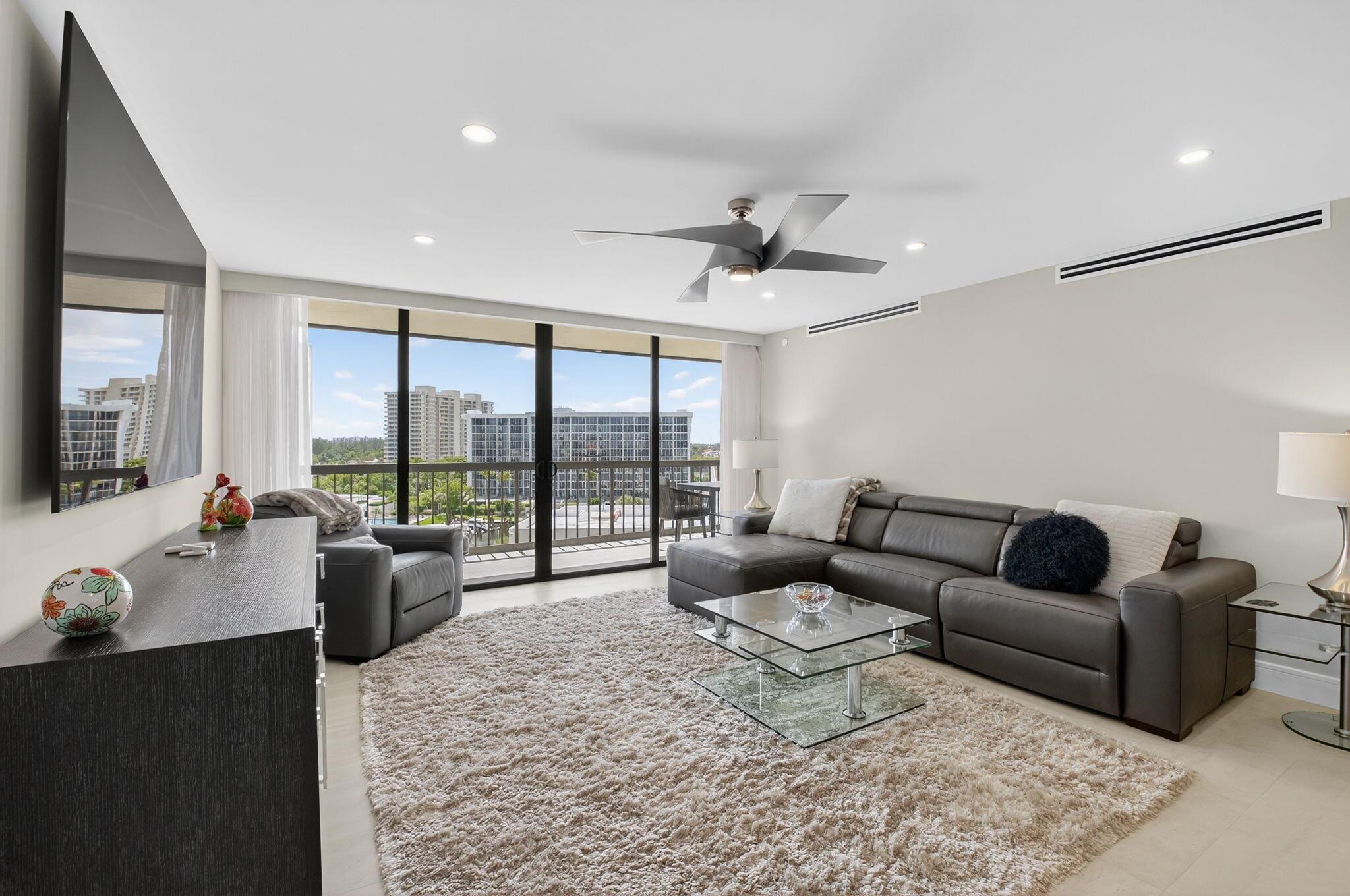 BRAEMAR ISLE CONDO - Residential