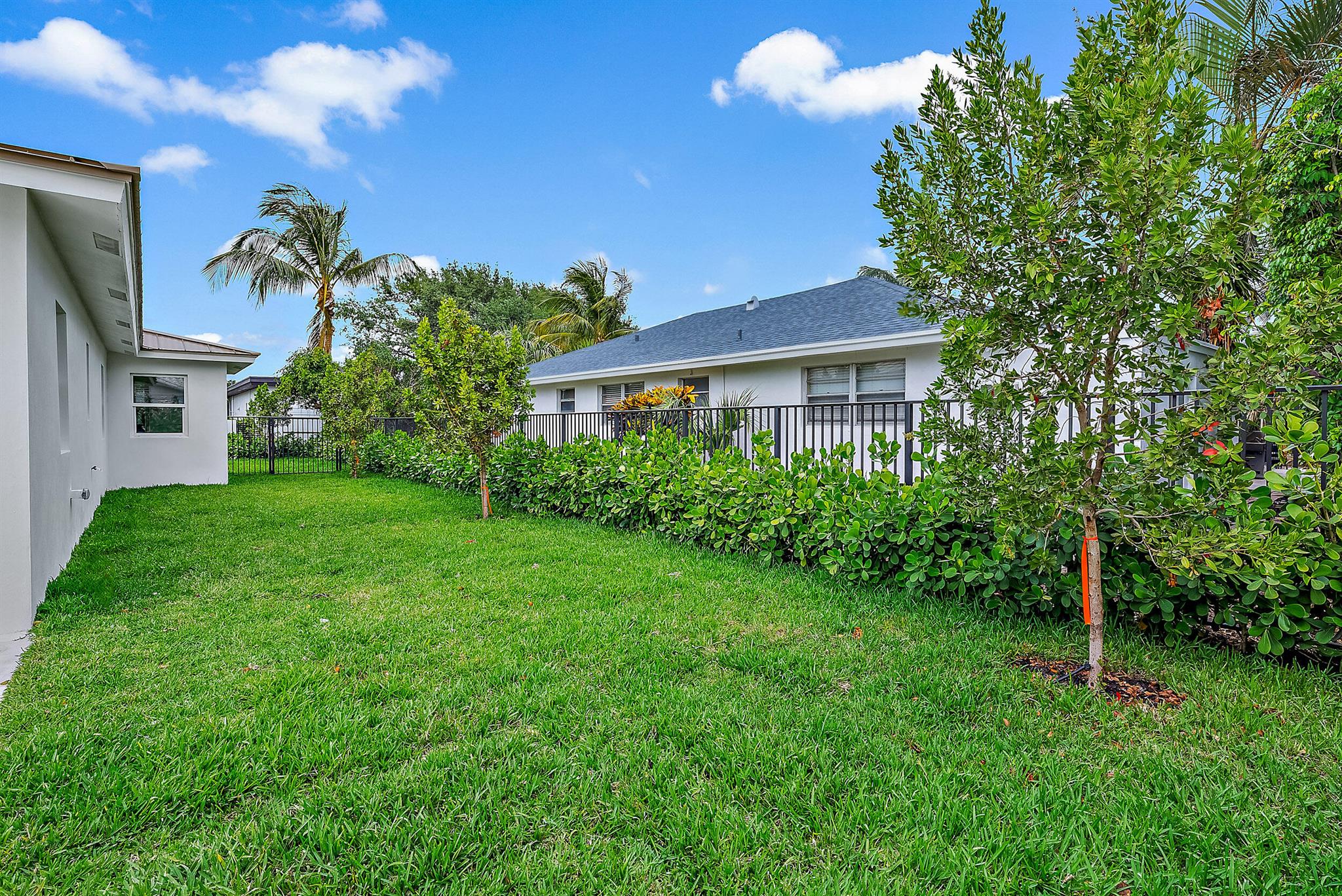 EDMOR ESTS ADD TO WPB IN - Residential