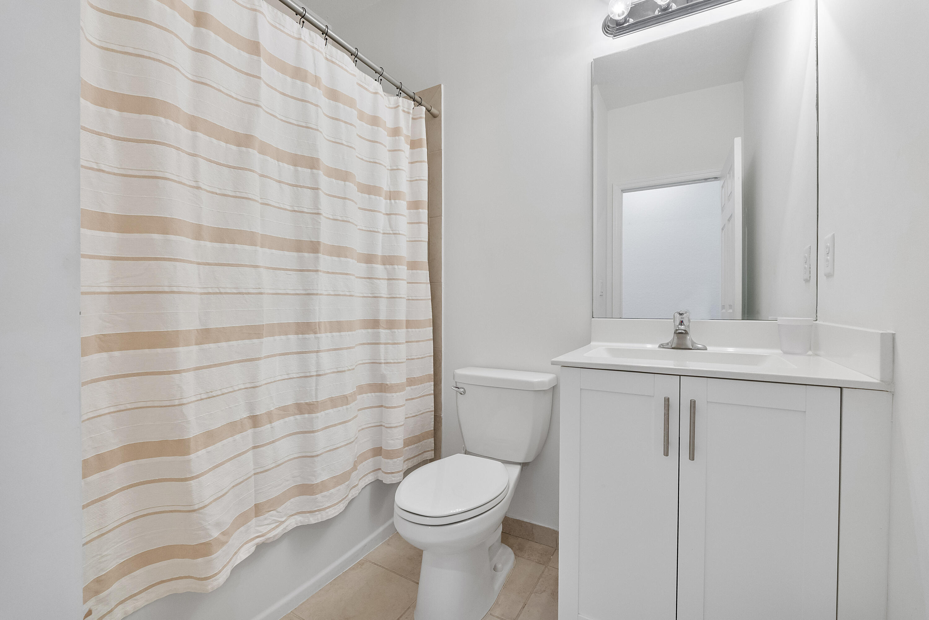 HORIZON TOWNHOMES at CELEBRATION POINTE - Residential