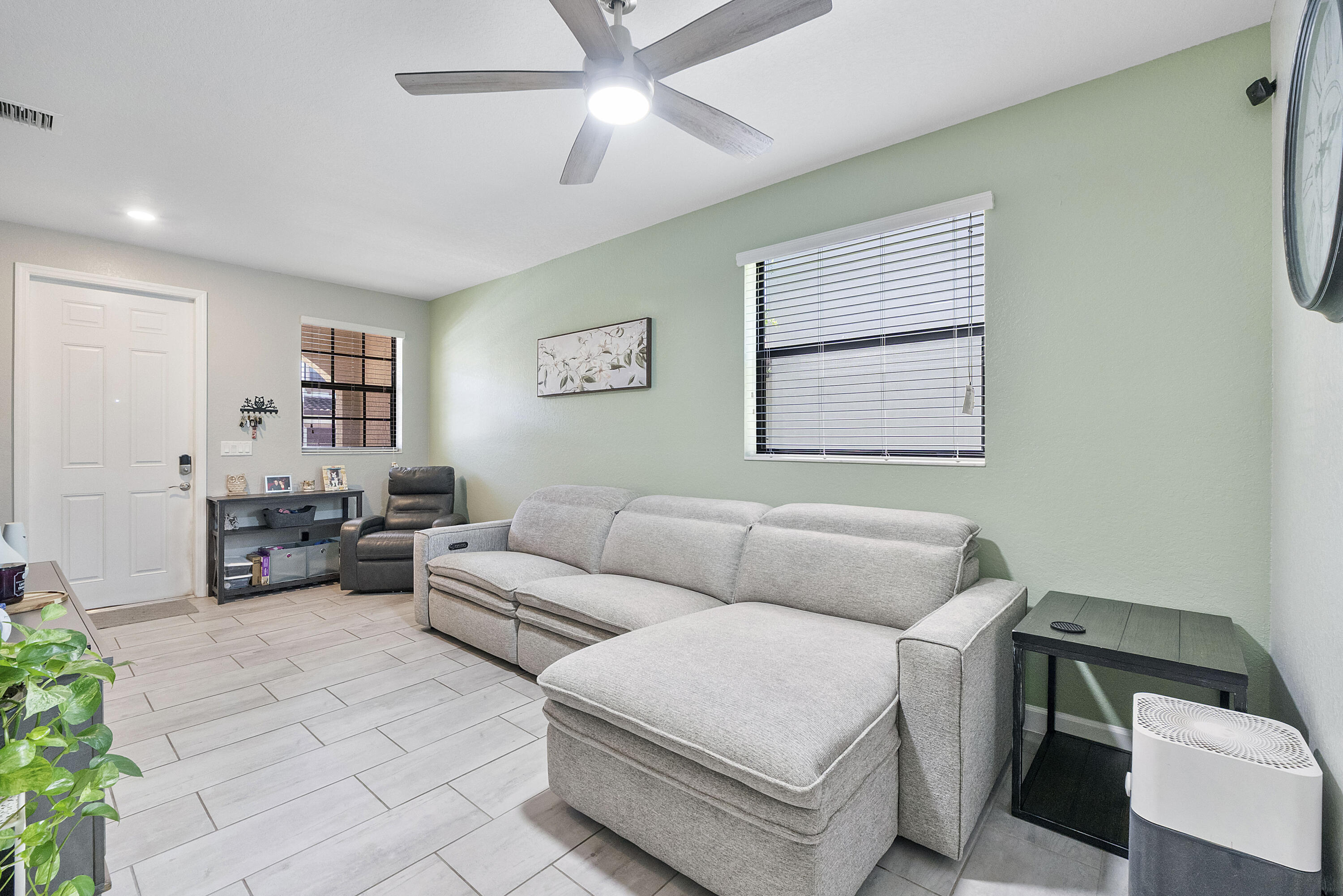 HORIZON TOWNHOMES at CELEBRATION POINTE - Residential