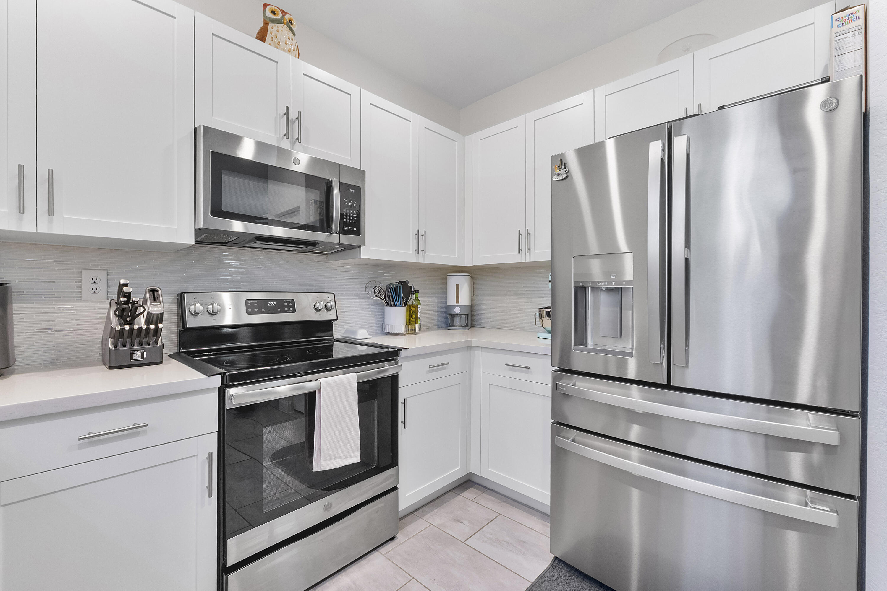 HORIZON TOWNHOMES at CELEBRATION POINTE - Residential