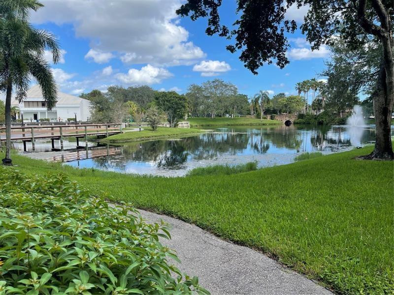 Lakes of Newport - Residential