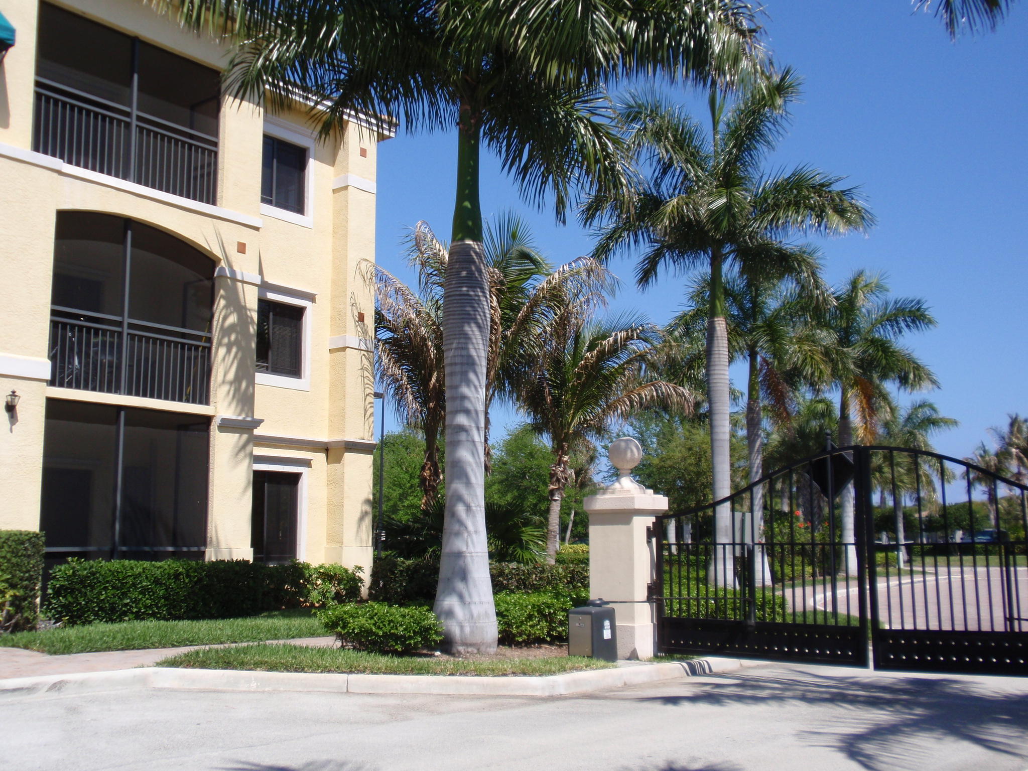 SAN MATERA THE GARDENS CONDO - Residential Lease