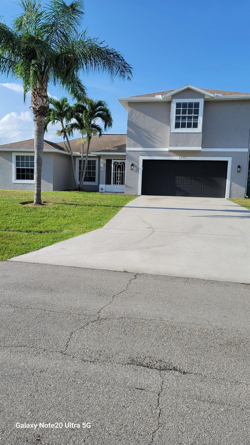 IMMACULATE HUGE TWO STORY HOME 4/3/2--  LOCATED IN THE WELL DEVELOPED AREA OF US-1*** HOME HAS TWO MASTER BEDROOMS ONE UPSTAIRS AND THE OTHER DOWNSTAIRS *** MINUTES TO WALMART AND OTHER SHOPPIING CENTERS.