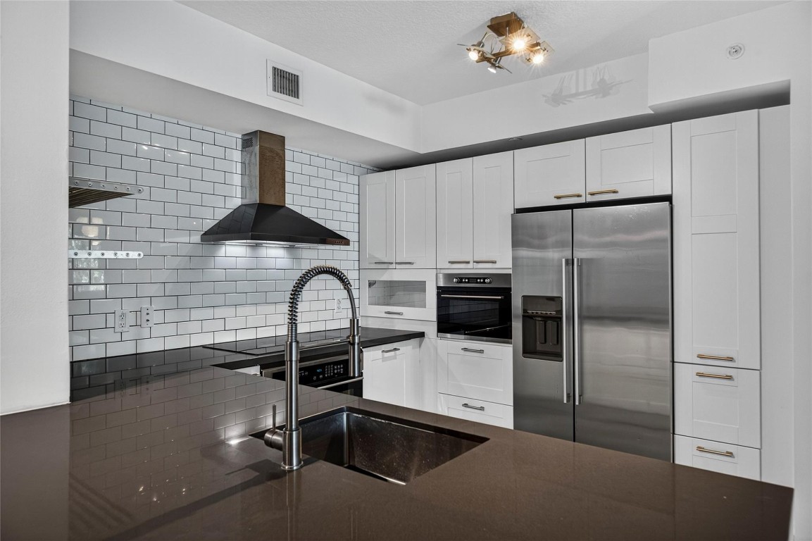 Lauderdale One Condo - Residential