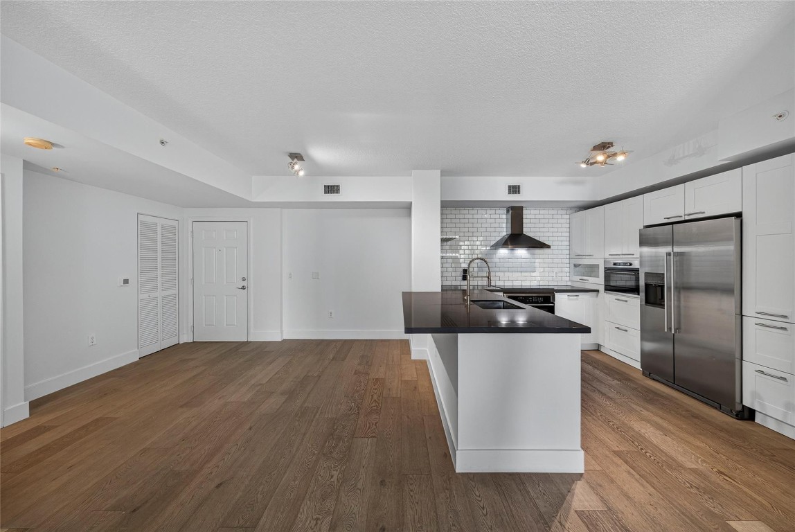 Lauderdale One Condo - Residential