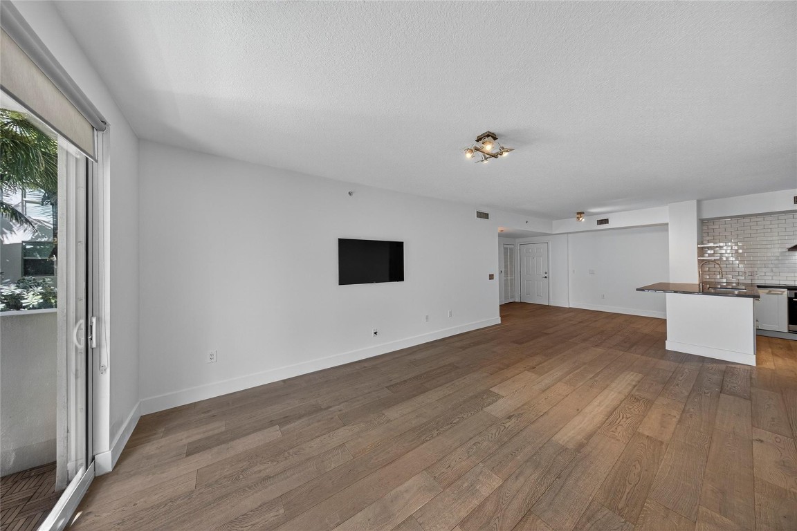 Lauderdale One Condo - Residential