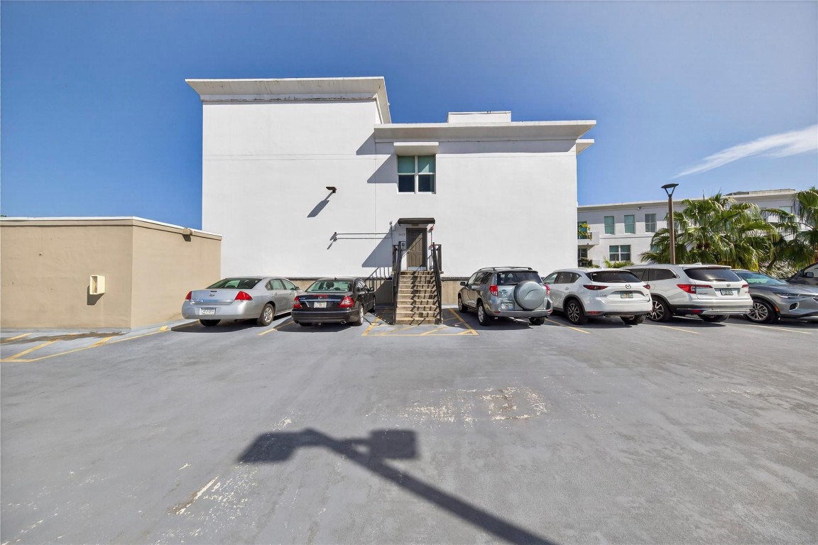 Lauderdale One Condo - Residential