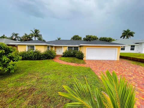 A home in Lake Worth