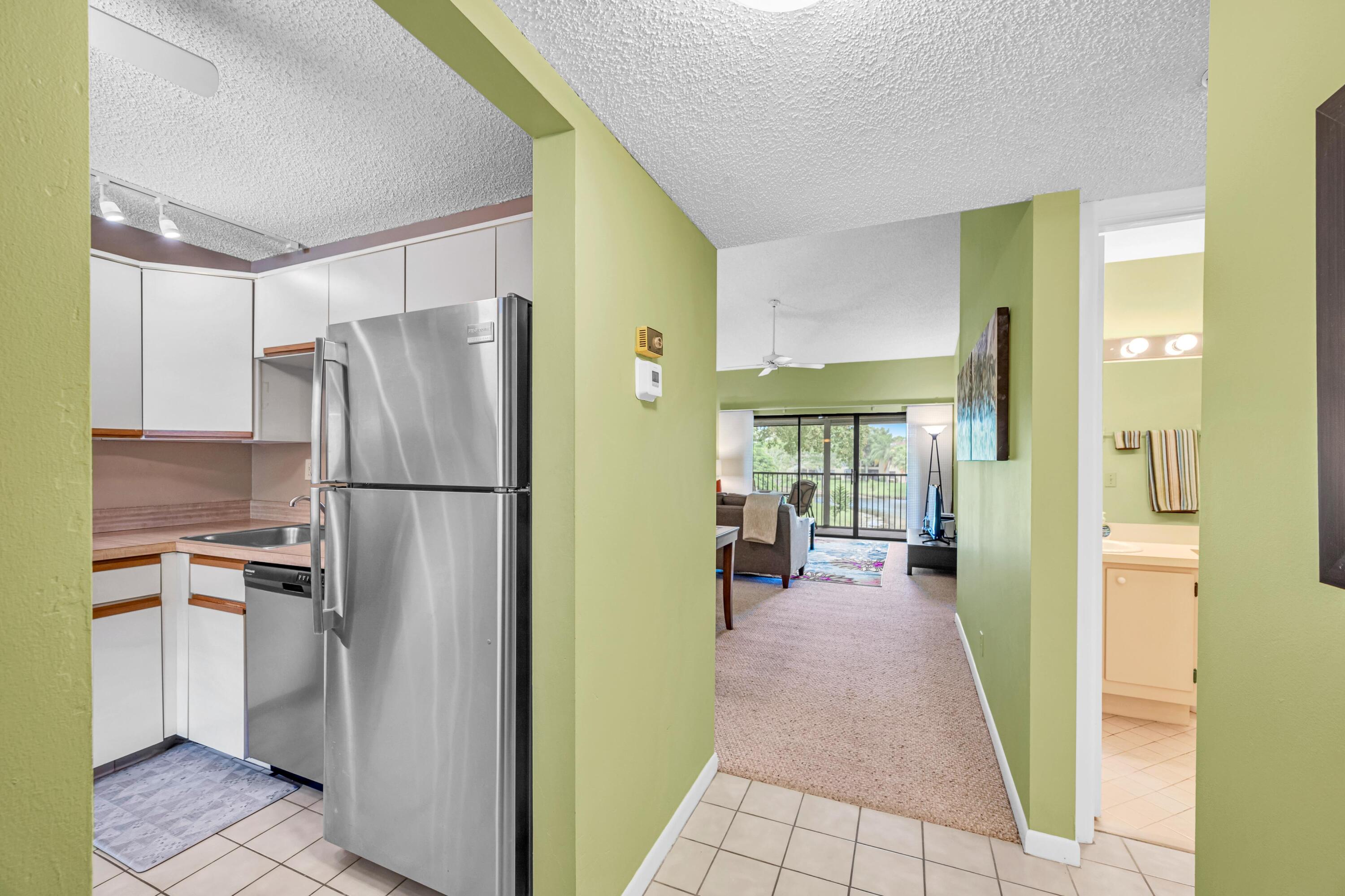 POND APPLE PLACE IV-B CONDO - Residential