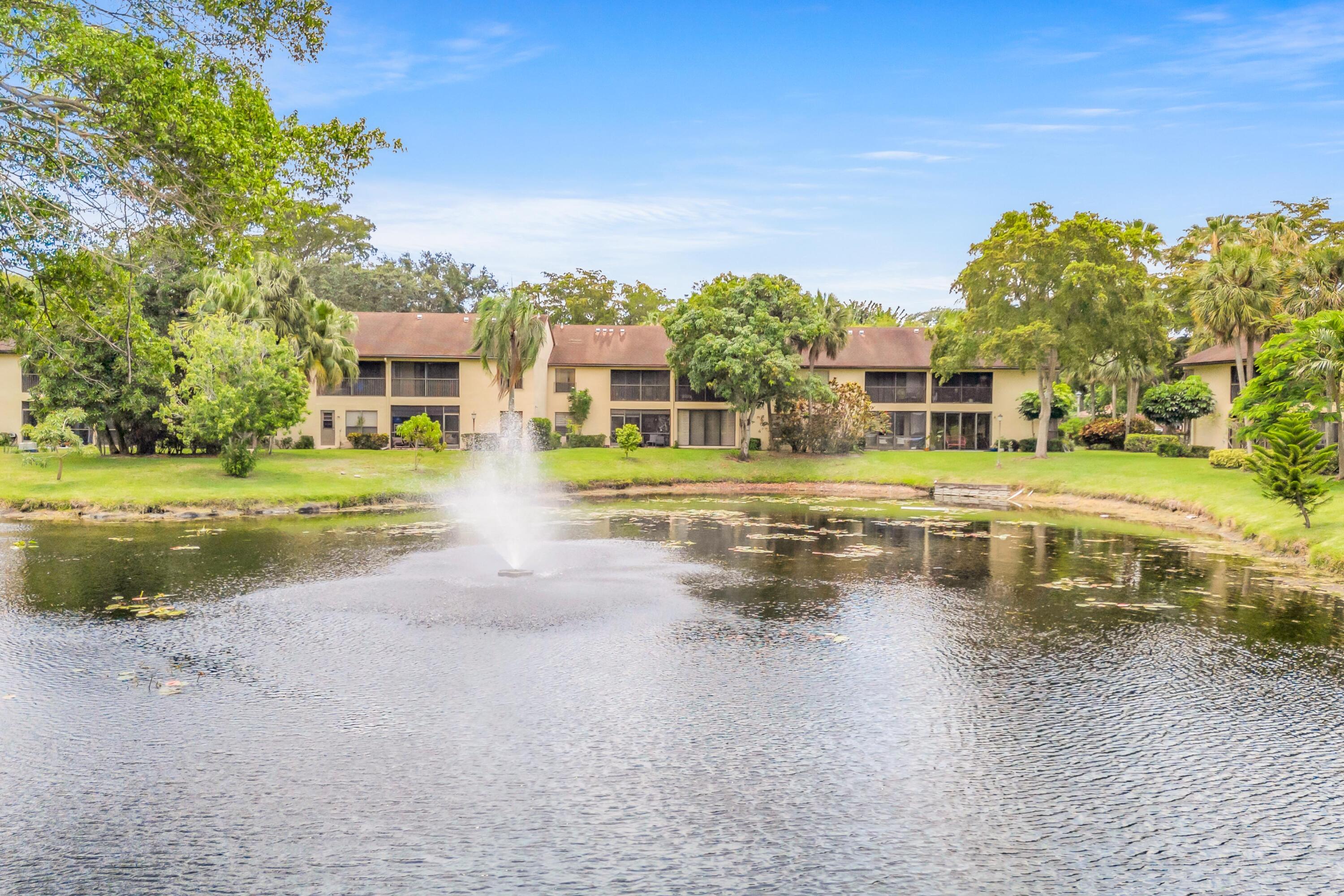 POND APPLE PLACE IV-B CONDO - Residential