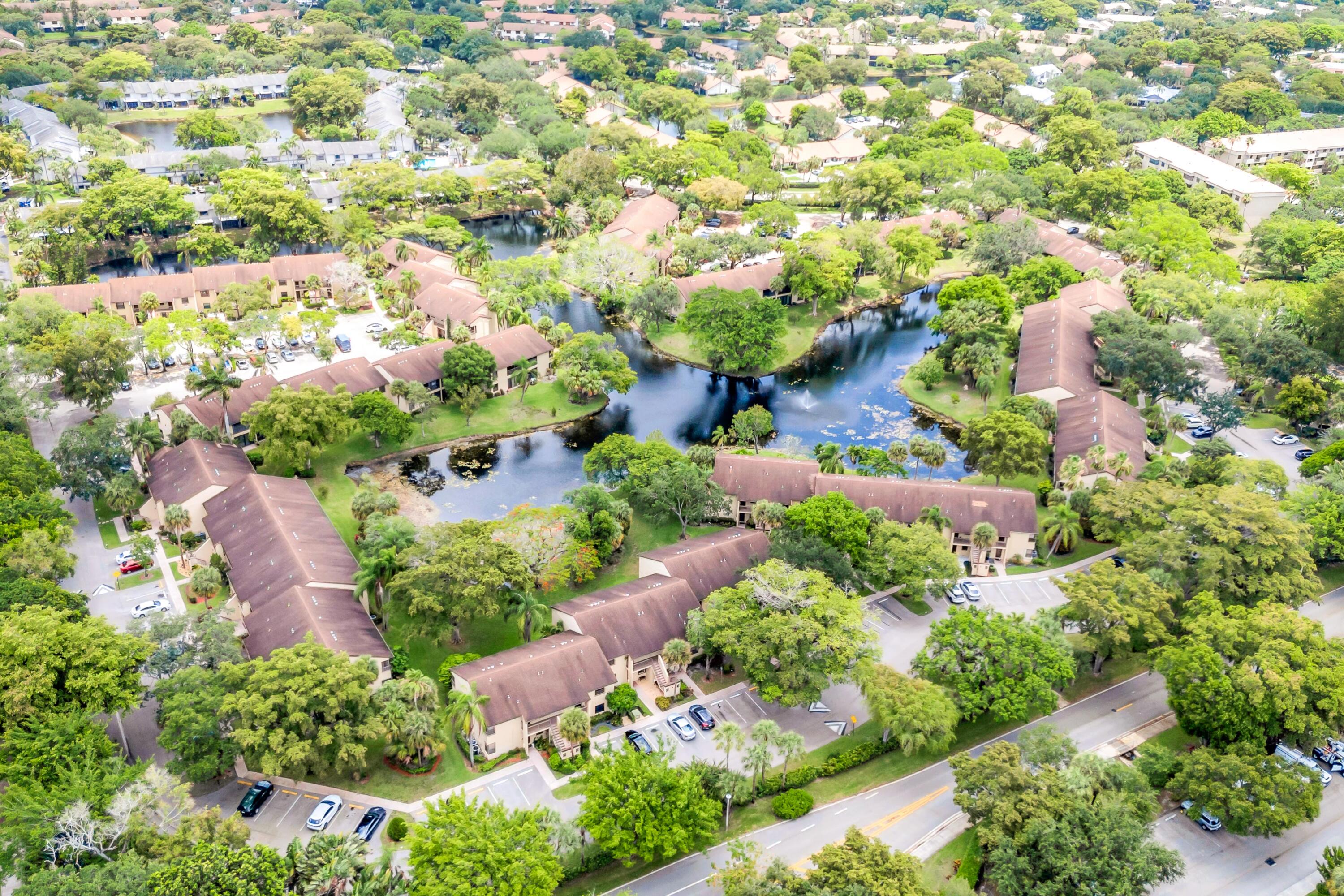 POND APPLE PLACE IV-B CONDO - Residential
