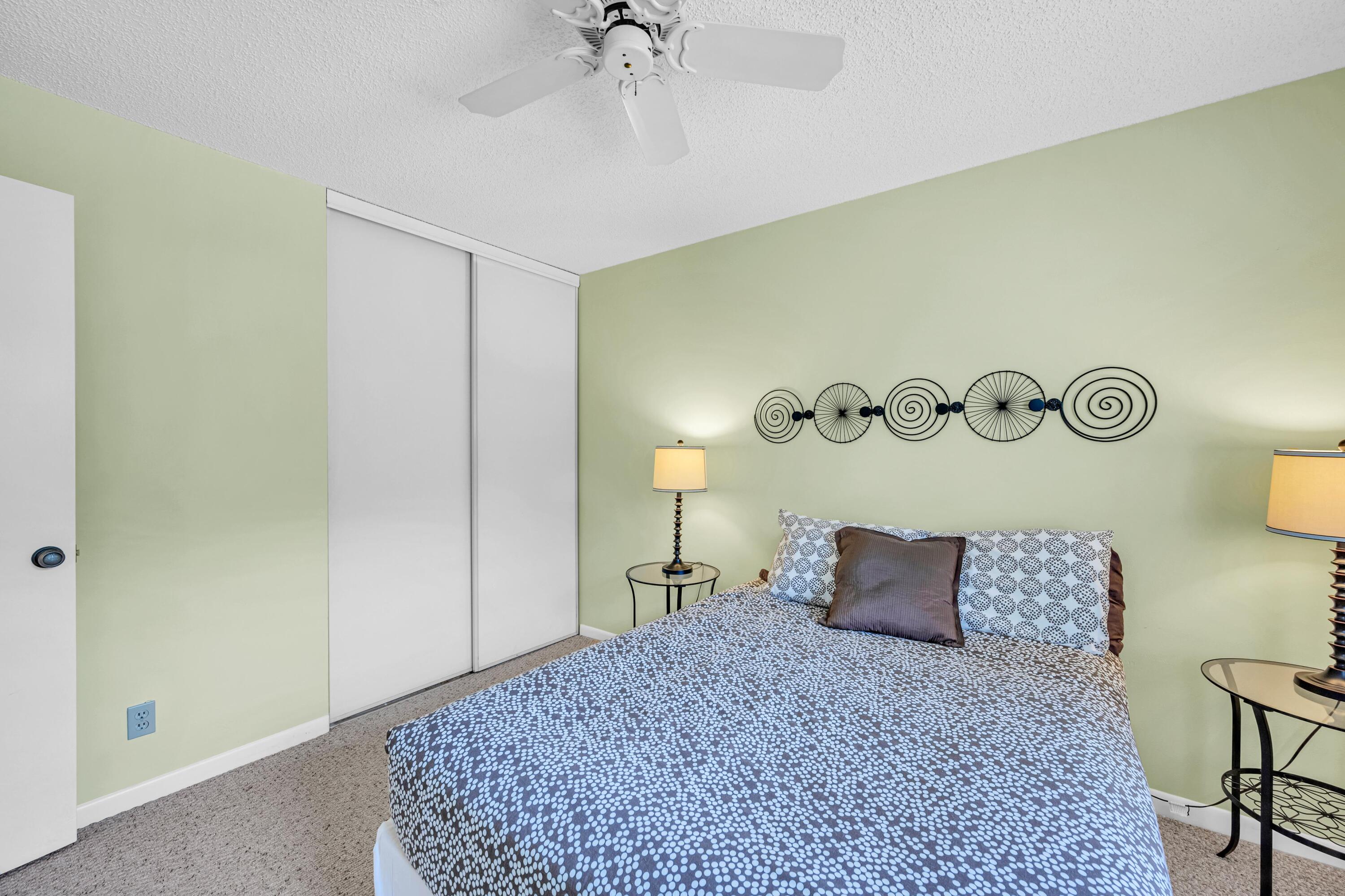 POND APPLE PLACE IV-B CONDO - Residential