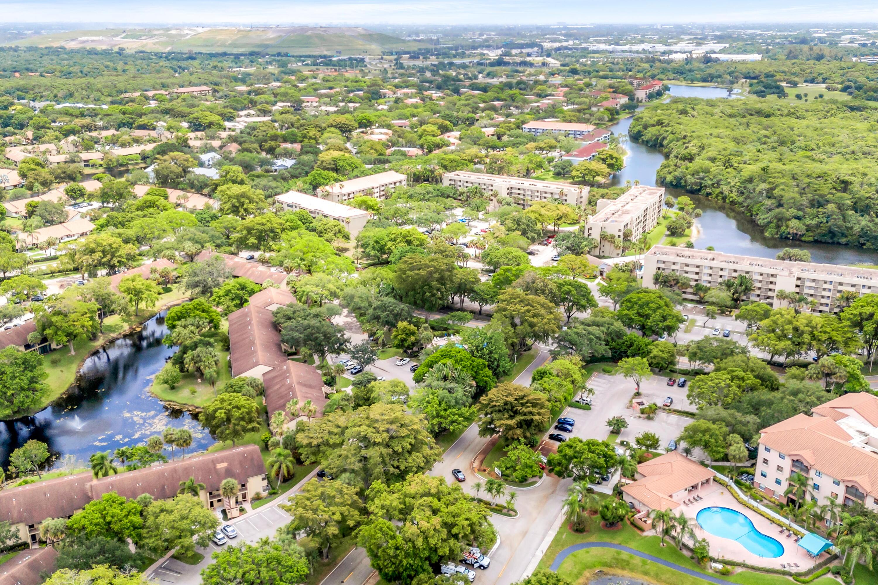 POND APPLE PLACE IV-B CONDO - Residential