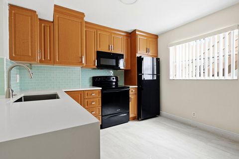 Tiny photo for 12069 ROYAL PALM Boulevard #3I, Coral Springs, FL 33065 (MLS # B26054178)