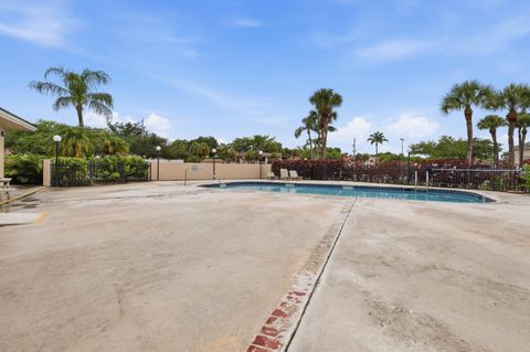 Tiny photo for 12069 ROYAL PALM Boulevard #3I, Coral Springs, FL 33065 (MLS # B26054178)