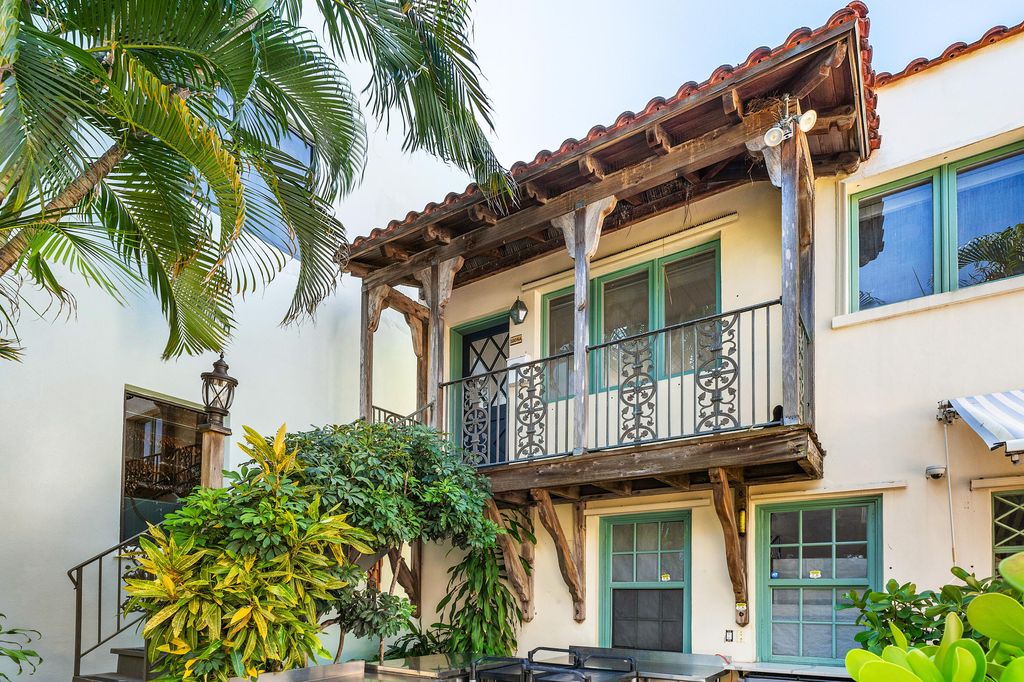 Photo of 1200 E Atlantic Avenue #1208a, Delray Beach, FL 33483 (MLS # R11026443)