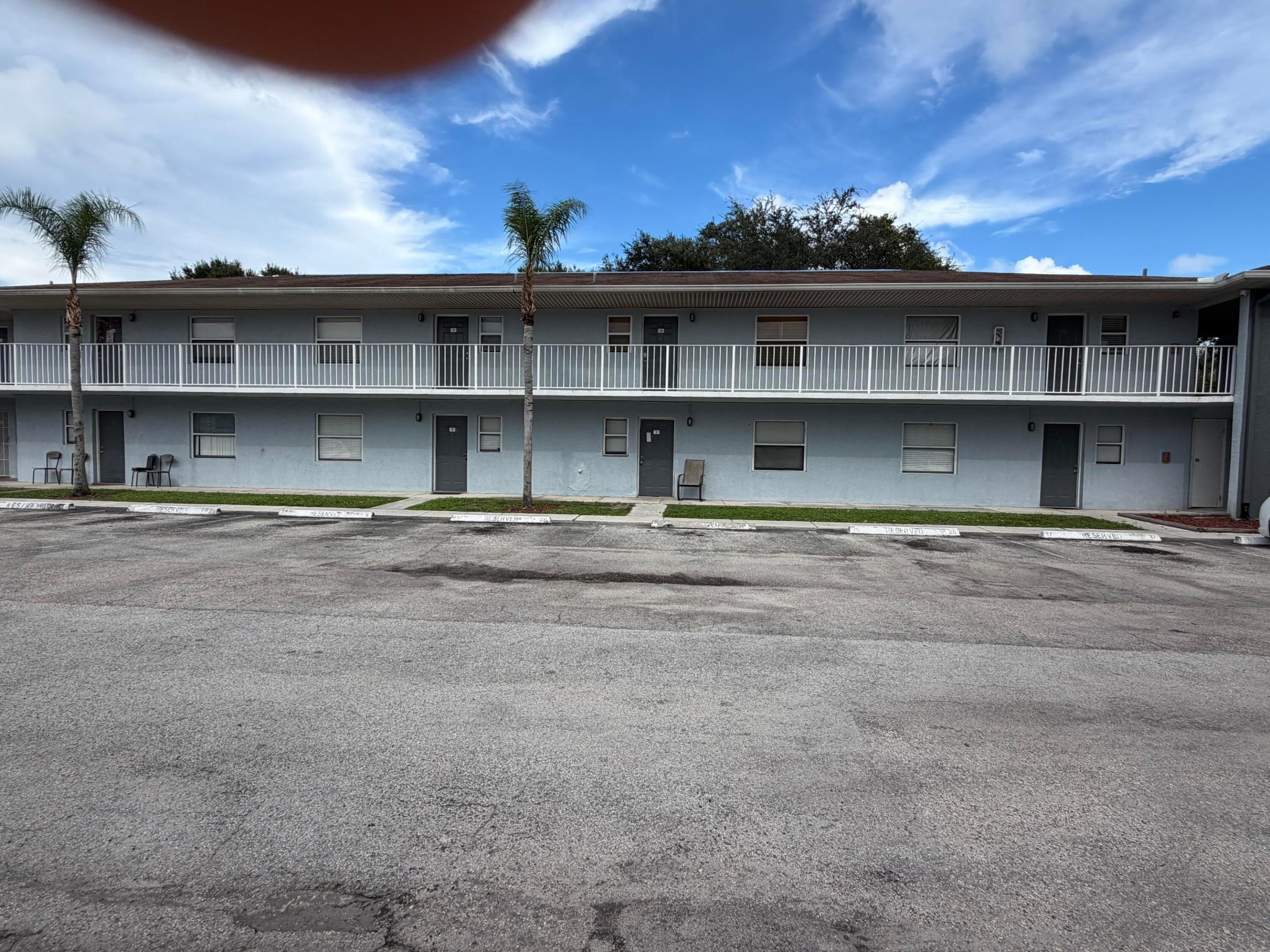 605 Ixoria Avenue Unit 21