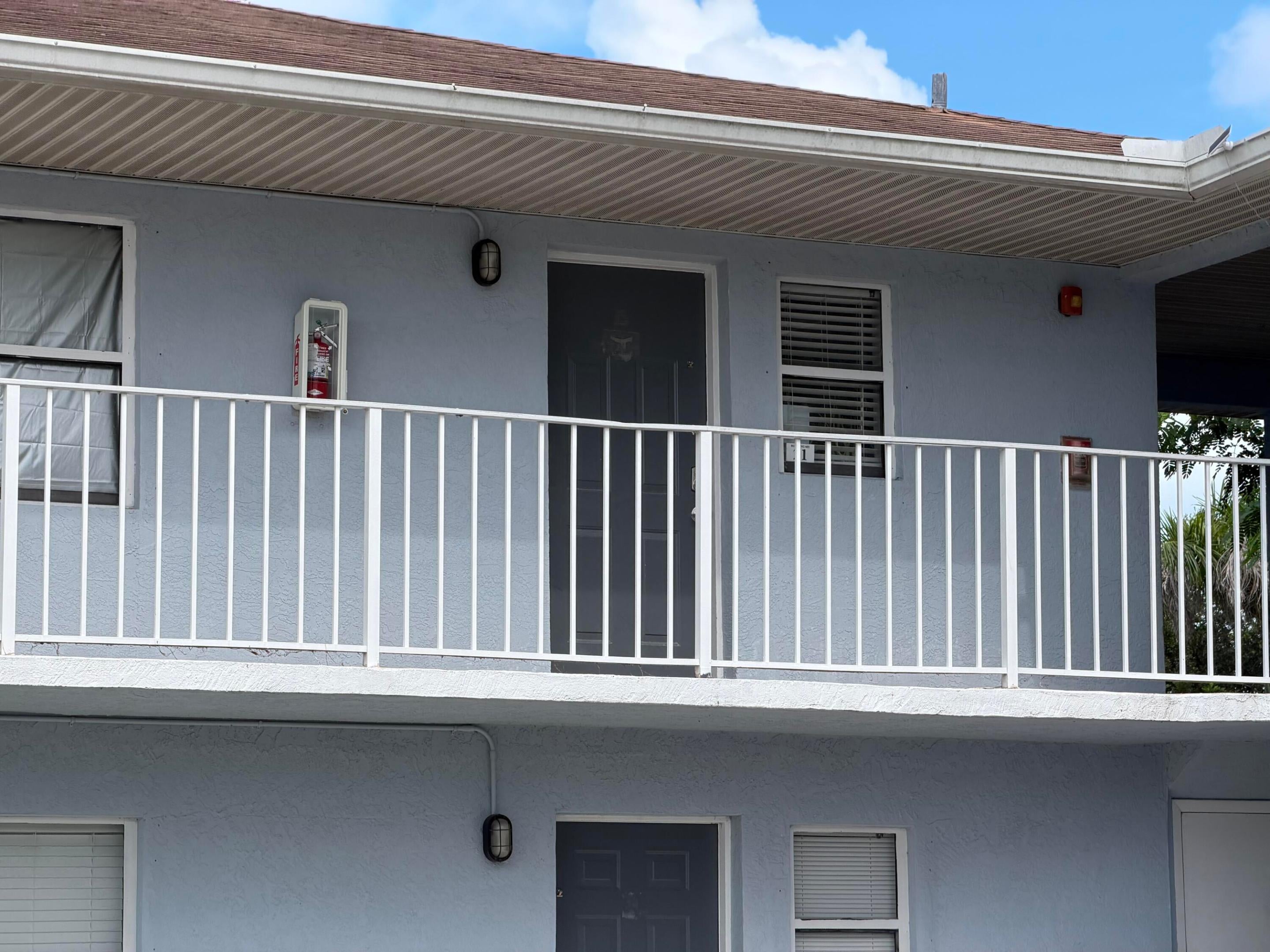 605 Ixoria Avenue Unit 21