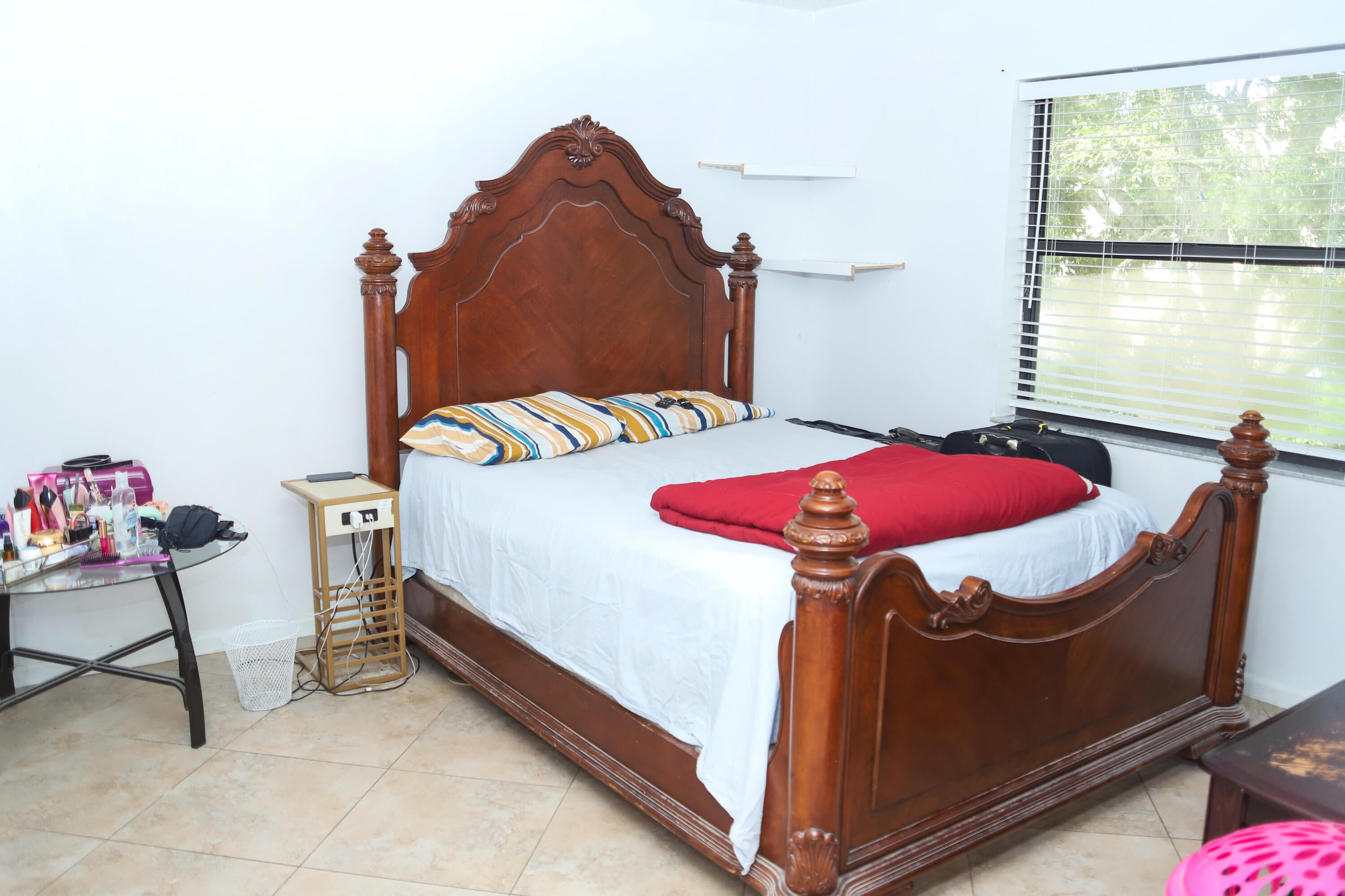 605 Ixoria Avenue Unit 21
