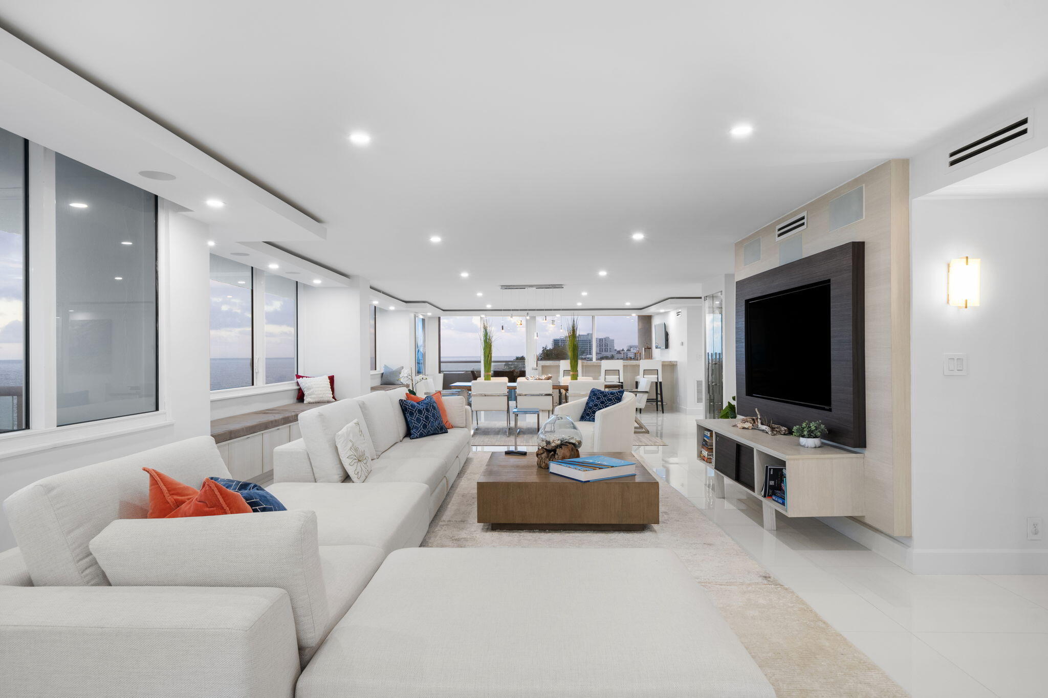 545 S Fort Lauderdale Beach 701-702