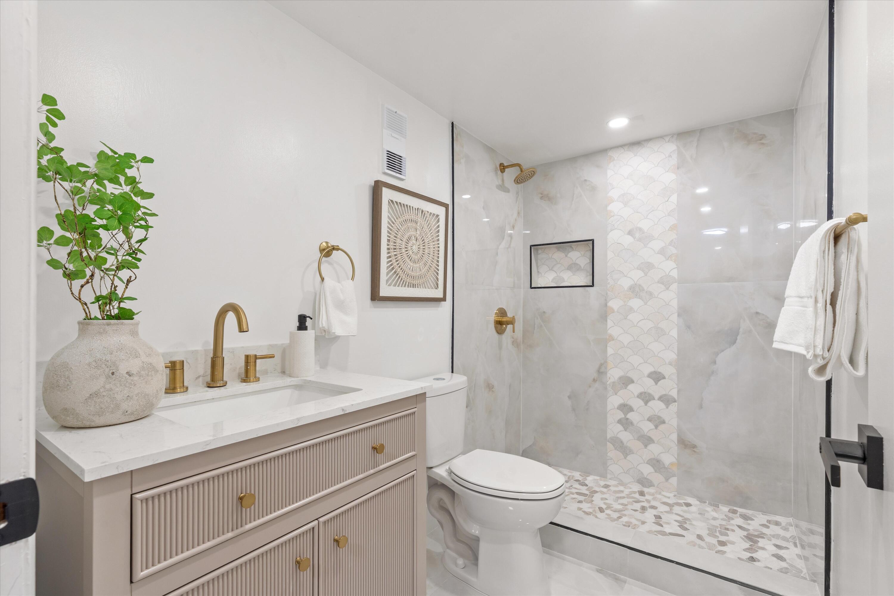 LAVERS DELRAY RACQUET CLUB CONDO - Residential