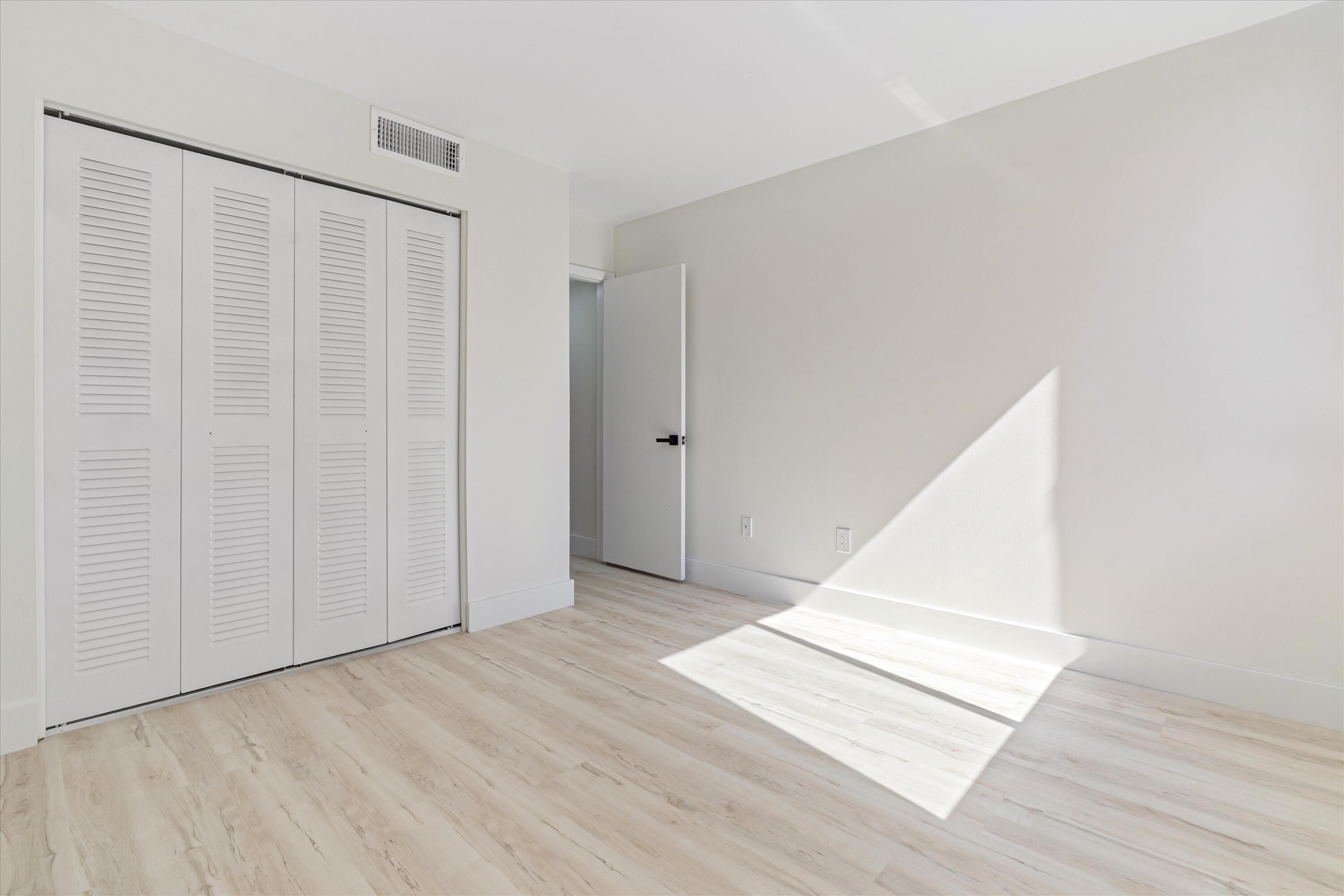 LAVERS DELRAY RACQUET CLUB CONDO - Residential