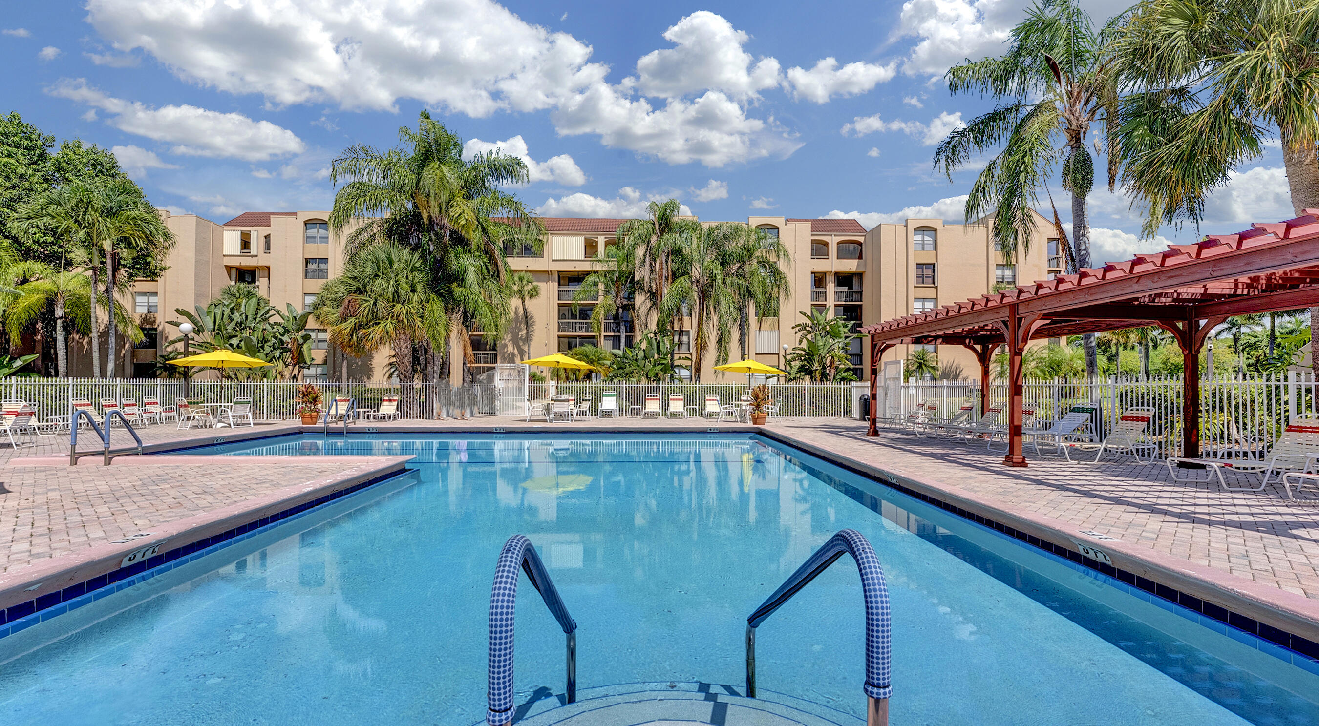 LAVERS DELRAY RACQUET CLUB CONDO - Residential