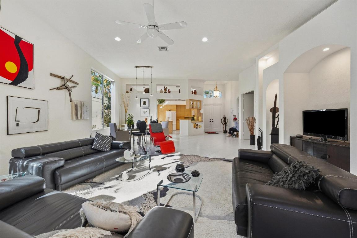 WYCLIFFE TR N - Residential