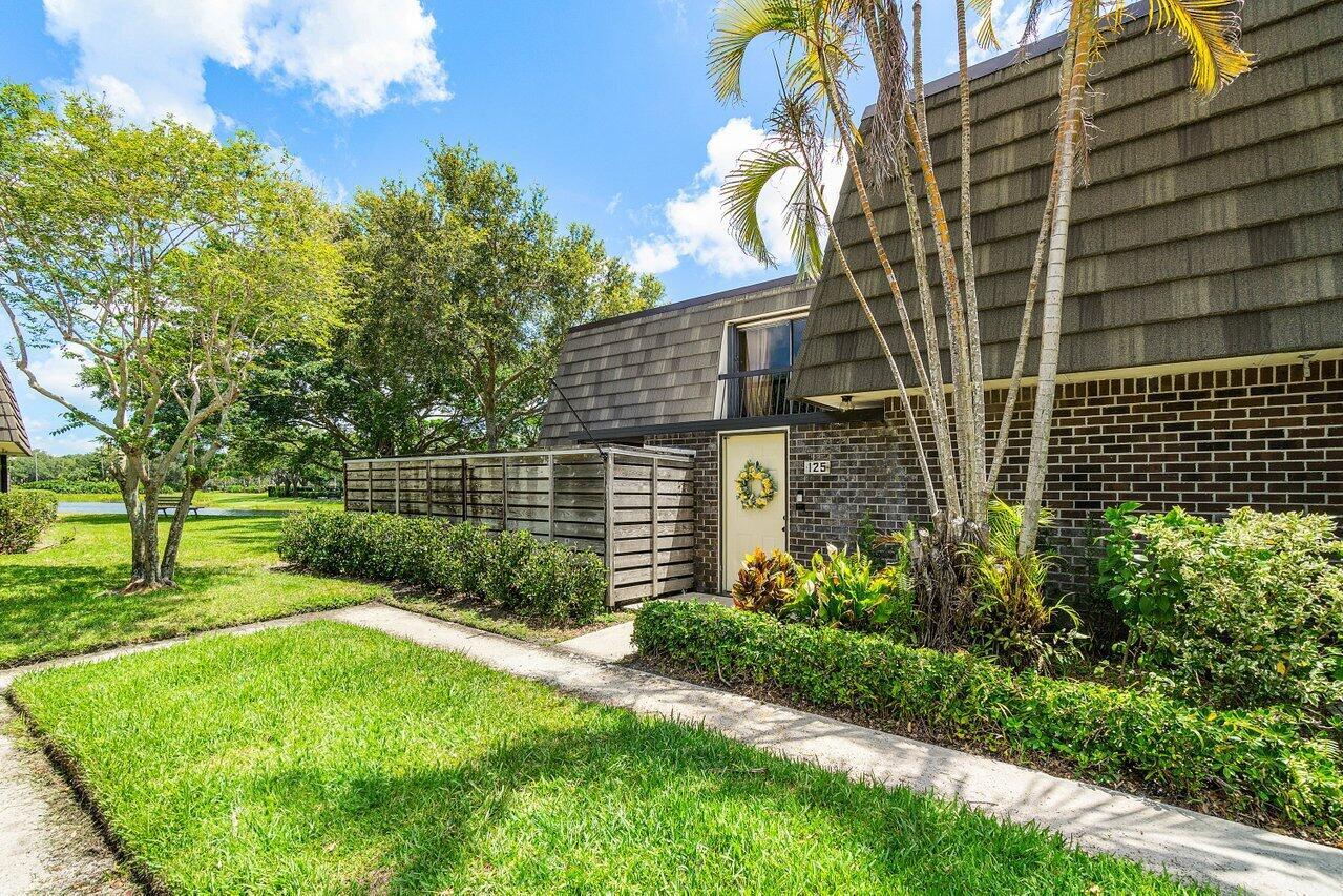 125 1st Terrace, Palm Beach Gardens, FL, 33418/$399,000 4 125 1st Terrace