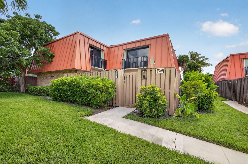Photo of 3310 Meridian Way S #A, Palm Beach Gardens, FL 33410 (MLS # B26043071)