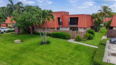 Photo of 3310 Meridian Way S #A, Palm Beach Gardens, FL 33410 (MLS # B26043071)