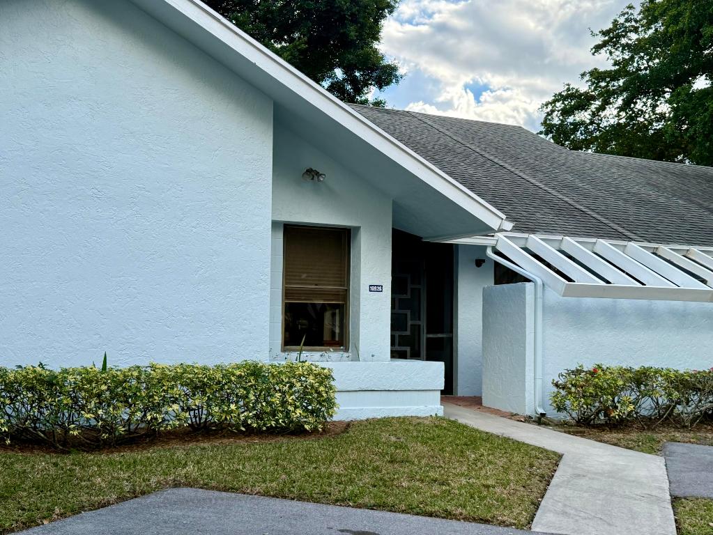 WATERBERRY VILLAS - Residential