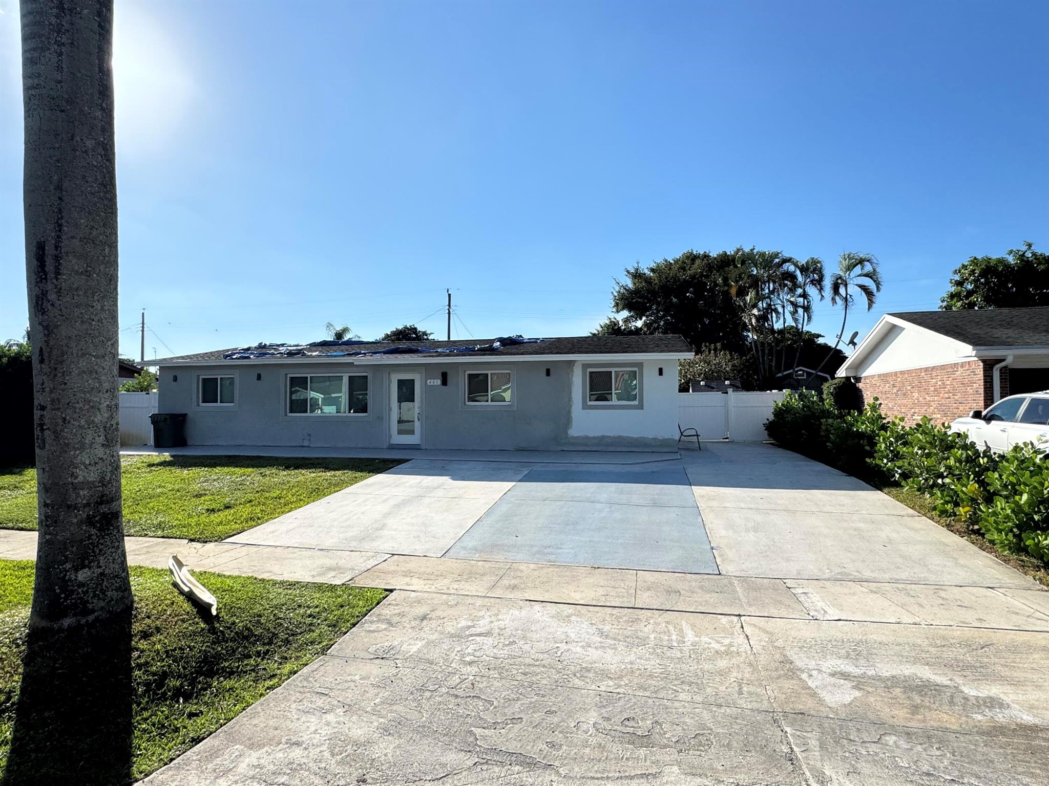 PALM SPRINGS VILLAGE 4 - Residential Lease