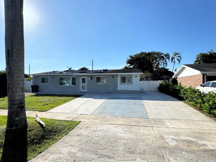 New Private Efficiency in Palm Springs - Move-In ReadyFully private efficiency ideal for one or two occupants, especially young professionals or couples seeking a quiet, comfortable, and conveniently located space.This unit features a private entrance and private bathroom, along with a microwave, mini-fridge, and coffee maker, offering a simple and practical living setup. No shared spaces -- complete privacy.Utilities are a flat $100/month, including Wi-Fi, water, and electricity, making budgeting easy with no surprise bills.Located in a quiet, family-friendly neighborhood, just 3 minutes from the Village of Palm Springs and 6 minutes from Publix, with quick access to I-95, shopping, dining, and daily essentials.The space is low maintenance, includes independent A/C,