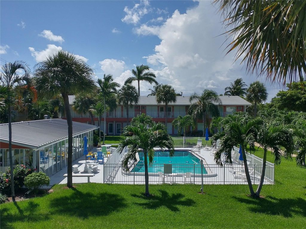 Photo of 3212 SE 8th Street #24-b, Pompano Beach, FL 33062 (MLS # B26008582)