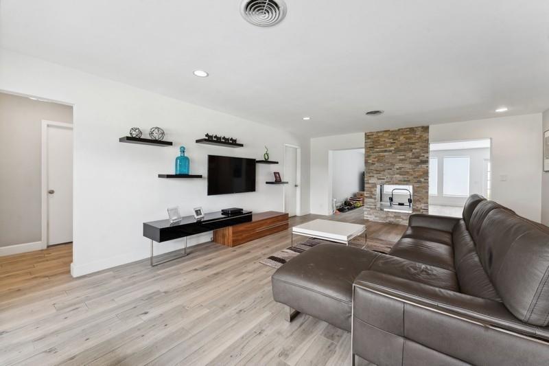 13 Little Harbor Way