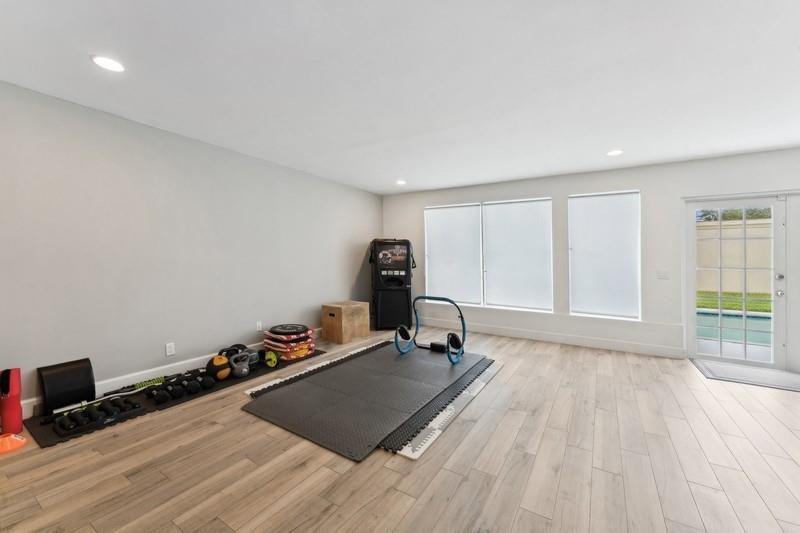 LITTLE HARBOR ON THE HILLSBORO - Residential