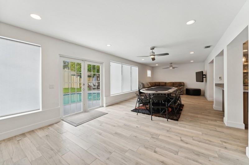 LITTLE HARBOR ON THE HILLSBORO - Residential