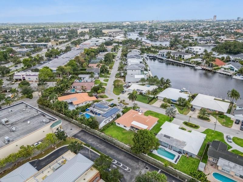LITTLE HARBOR ON THE HILLSBORO - Residential