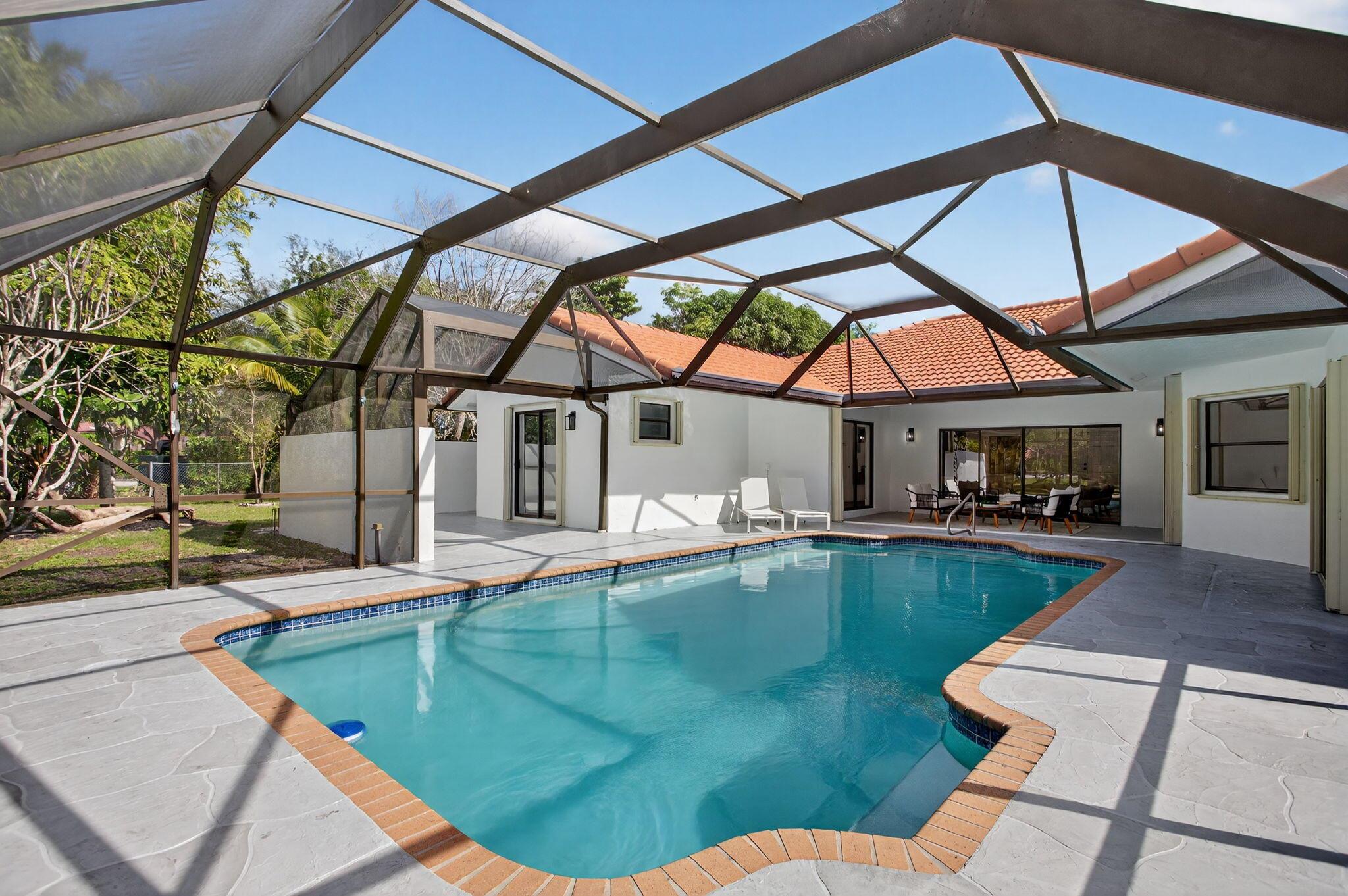 PINE RIDGE - Residential