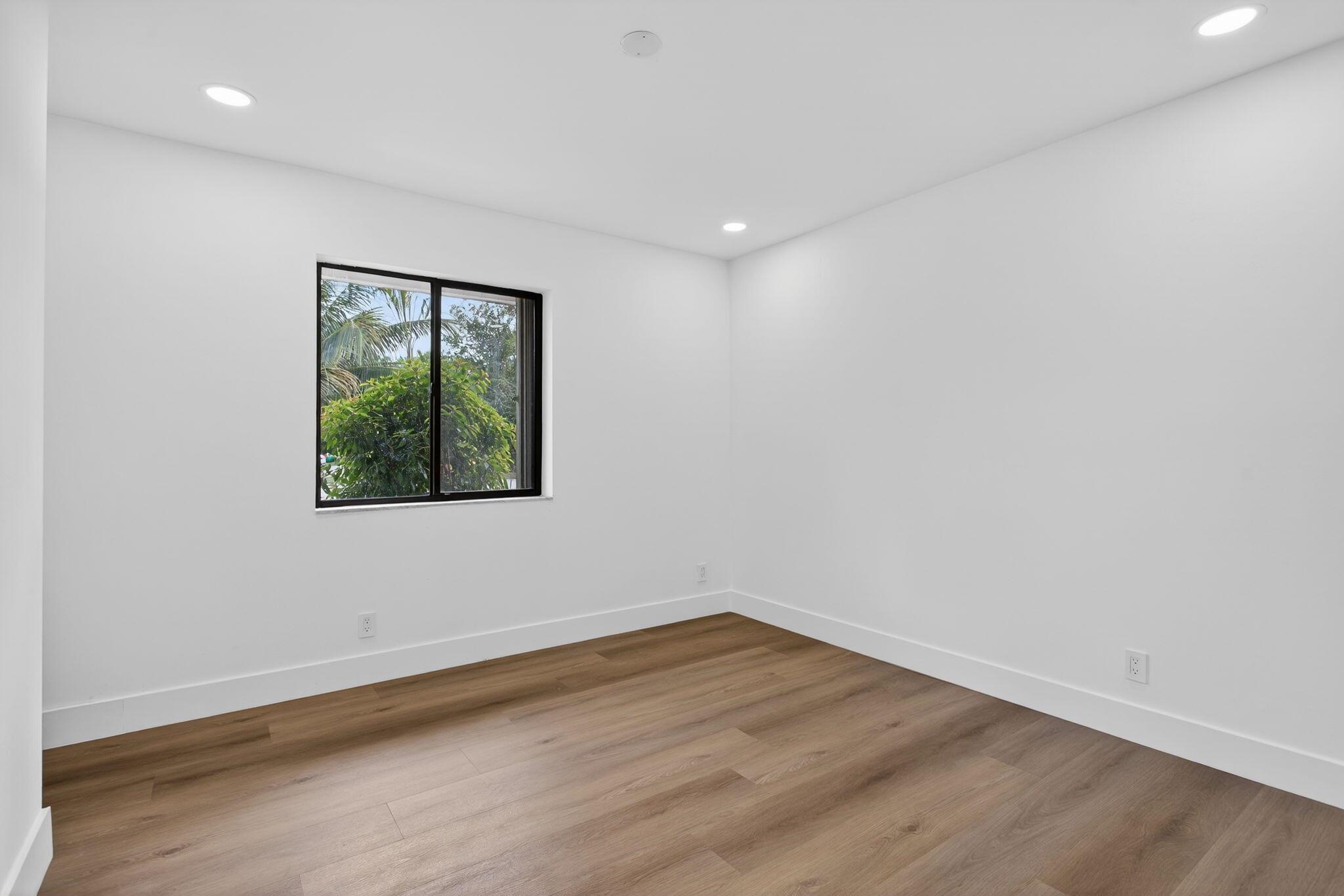 PINE RIDGE - Residential